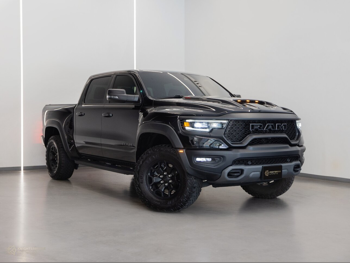 دودج  رام  تي أر إكس  2023  اوتوماتيك  43,550 كم  8 سلندر  دفع رباعي  بيكب  أسود  تحت الضمان