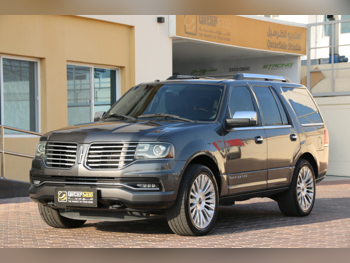 Lincoln  Navigator  Presidential  2016  Automatic  120,000 Km  6 Cylinder  Four Wheel Drive (4WD)  SUV  Gray