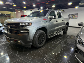 شفروليه  سلفرادو  تريل بووز  2020  اوتوماتيك  47,000 كم  8 سلندر  دفع رباعي  بيكب  فضي