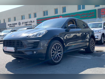 بورش  ماكان  2017  اوتوماتيك  158,000 كم  4 سلندر  دفع رباعي  اس يو في  أسود