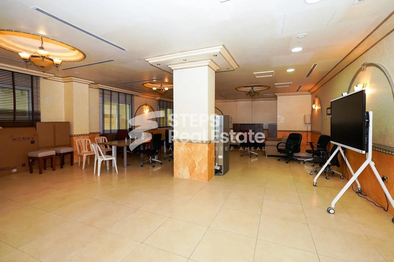 Commercial Offices - Not Furnished  - Doha  - Al Sadd