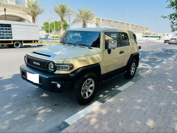 Toyota  FJ Cruiser  Final Edition  2023  Automatic  49,000 Km  6 Cylinder  Four Wheel Drive (4WD)  SUV  Beige  With Warranty