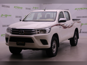 تويوتا  هاي لوكس  2022  عادي  224,000 كم  4 سلندر  دفع رباعي  بيكب  أبيض