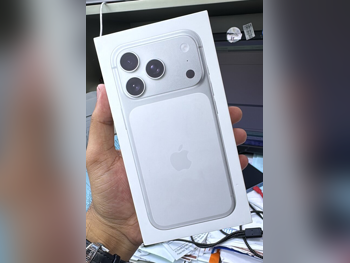 هواتف نقالة ابل  - ايفون 17  - برو ماكس  - فضي  - 256 جيجابايت  - تحت الضمان