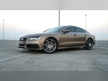Audi  A7  50 TFSI quattro  2015  Automatic  87,000 Km  6 Cylinder  All Wheel Drive (AWD)  Hatchback  Brown