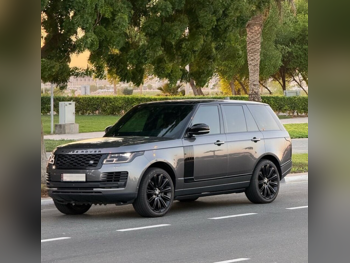 Land Rover  Range Rover  Vogue SE Super charged  2019  Automatic  166,000 Km  8 Cylinder  Four Wheel Drive (4WD)  SUV  Black and Gray