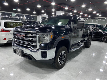 جي ام سي  سييرا  اس ال اي  2020  اوتوماتيك  112,000 كم  8 سلندر  دفع رباعي  بيكب  أسود