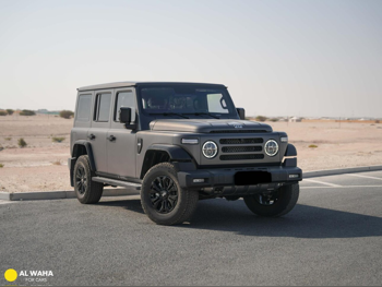 بي اي دبليو  212  2025  اوتوماتيك  40 كم  4 سلندر  دفع رباعي  اس يو في  رمادي  تحت الضمان