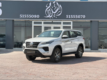 Toyota  Fortuner  2025  Automatic  400 Km  4 Cylinder  Four Wheel Drive (4WD)  SUV  White  With Warranty