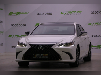 Lexus  ES  350  2023  Automatic  35,000 Km  6 Cylinder  Rear Wheel Drive (RWD)  Sedan  Pearl  With Warranty
