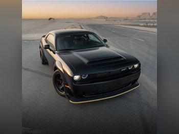 دودج  تشالنجر  اس ار تي  2016  اوتوماتيك  162,000 كم  8 سلندر  دفع خلفي  كوبيه \ سبورت  أسود