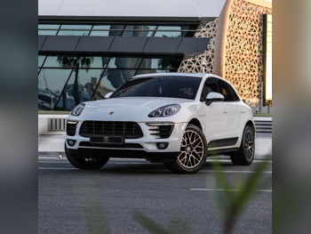 Porsche  Macan  S  2017  Automatic  78,000 Km  6 Cylinder  Four Wheel Drive (4WD)  SUV  White  With Warranty