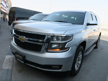 Chevrolet  Suburban  2017  Automatic  277,000 Km  8 Cylinder  Four Wheel Drive (4WD)  SUV  Silver