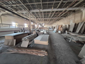 مخازن و مستودعات - الريان  - المنطقة الصناعية  -المساحة: 1600 متر مربع