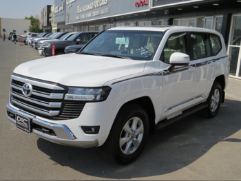 تويوتا  لاند كروزر  جي اكس ار  2025  اوتوماتيك  0 كم  6 سلندر  دفع رباعي  اس يو في  أبيض  تحت الضمان