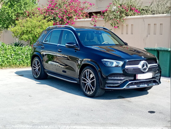 مرسيدس - بنز  جي ال اي  450  2023  اوتوماتيك  14,000 كم  6 سلندر  دفع رباعي  اس يو في  أسود  تحت الضمان