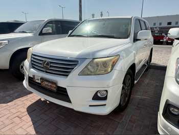 Lexus  LX  570 S  2011  Automatic  370,000 Km  8 Cylinder  Four Wheel Drive (4WD)  SUV  White