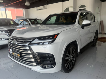 Lexus  LX  600 Luxury  2022  Automatic  84,000 Km  8 Cylinder  Four Wheel Drive (4WD)  SUV  White  With Warranty