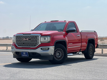 GMC  Sierra  1500  2016  Automatic  200,000 Km  8 Cylinder  Four Wheel Drive (4WD)  Pick Up  Red