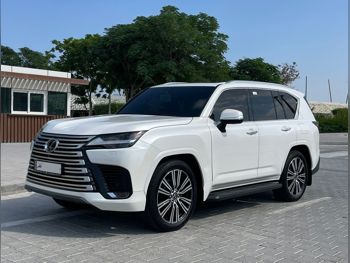 Lexus  LX  600 Luxury  2024  Automatic  40,000 Km  6 Cylinder  Four Wheel Drive (4WD)  SUV  White  With Warranty