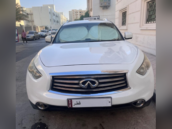 انفنيتي  اف اكس  35  2012  اوتوماتيك  216,226 كم  6 سلندر  دفع كلي مستمر  اس يو في  أوف وايت  تحت الضمان