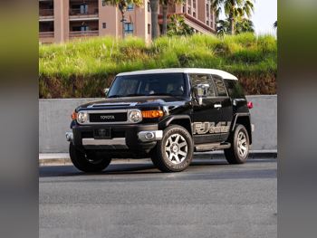 Toyota  FJ Cruiser  TRD  2022  F-1  34,000 Km  6 Cylinder  All Wheel Drive (AWD)  SUV  Black  With Warranty