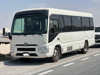 تويوتا  كوستر  2020  عادي  150,000 كم  4 سلندر  سحب امامي  فان \ باص  أبيض