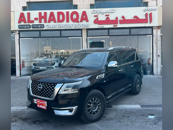 نيسان  باترول  ال اي  2012  اوتوماتيك  252,000 كم  8 سلندر  دفع رباعي  اس يو في  أسود