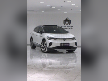 فوكس واغن  اي دي  4  2023  اوتوماتيك  51,000 كم  0 سلندر  دفع كلي مستمر  اس يو في  أبيض  تحت الضمان