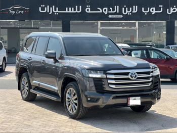 تويوتا  لاند كروزر  جي اكس ار توين توربو  2023  اوتوماتيك  52,000 كم  6 سلندر  دفع رباعي  اس يو في  رمادي  تحت الضمان
