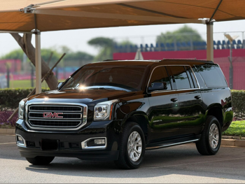 GMC  Yukon  XL  2017  Automatic  22,000 Km  8 Cylinder  Four Wheel Drive (4WD)  SUV  Black