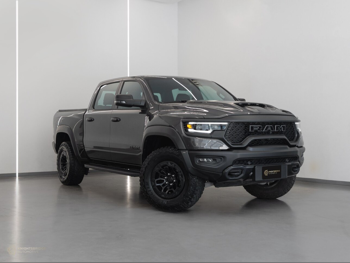 دودج  رام  تي أر إكس  2024  اوتوماتيك  24,050 كم  8 سلندر  دفع رباعي  بيكب  رمادي  تحت الضمان