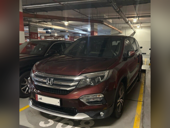 هوندا  بايلوت  اي اكس ال  2016  اوتوماتيك  102,000 كم  6 سلندر  دفع كلي مستمر  اس يو في  عنابي