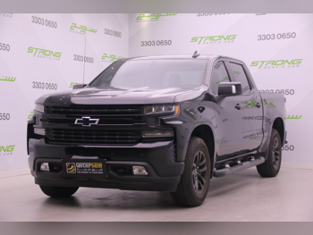 Chevrolet  Silverado  2021  Automatic  110,787 Km  8 Cylinder  Four Wheel Drive (4WD)  Pick Up  Black