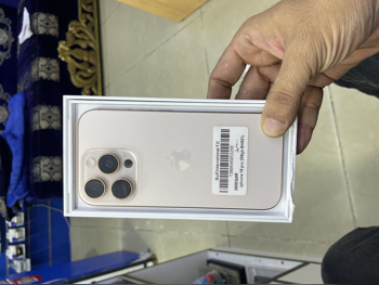 Mobile Phones Apple  - Iphone 16  - Pro  - Natural Titanium  - 256 GB