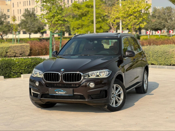 بي ام دبليو  الفئة - اكس  اكس 5  2015  اوتوماتيك  108,000 كم  6 سلندر  دفع رباعي  اس يو في  أسود