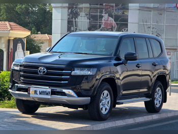 تويوتا  لاند كروزر  جي اكس  2024  اوتوماتيك  38,000 كم  6 سلندر  دفع رباعي  اس يو في  أسود  تحت الضمان