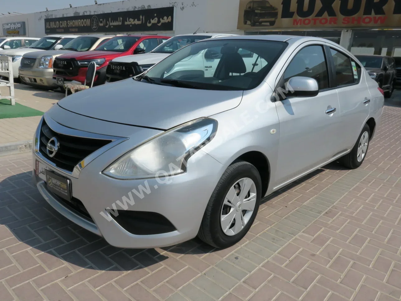 Nissan  Sunny  2019  Automatic  196,000 Km  4 Cylinder  Front Wheel Drive (FWD)  Sedan  Silver