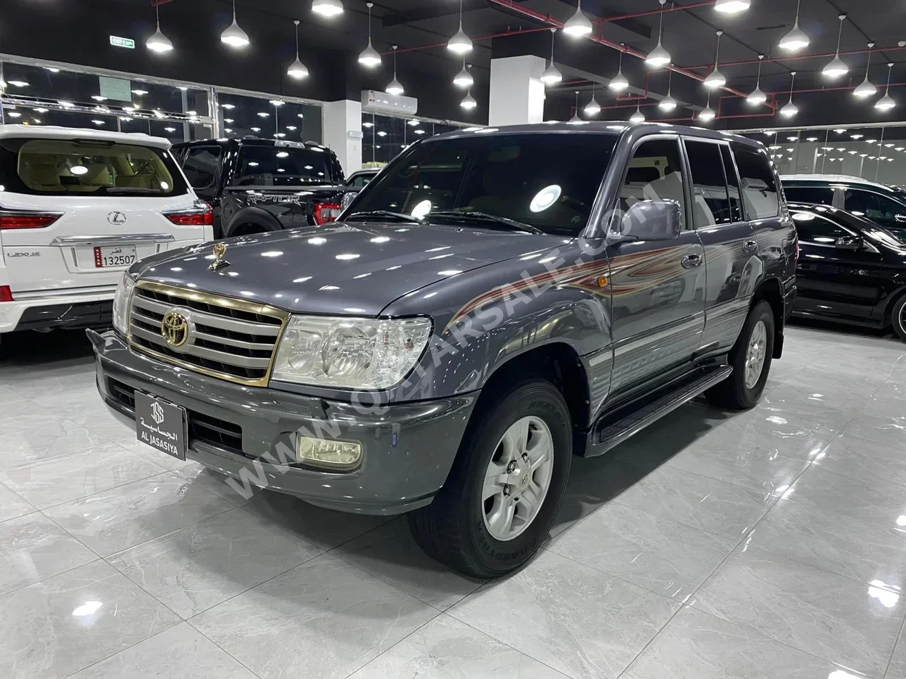 تويوتا  لاند كروزر  جي اكس ار  2007  اوتوماتيك  999,999 كم  6 سلندر  دفع رباعي  اس يو في  رمادي