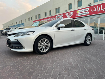 تويوتا  كامري  جي ال اي  2024  اوتوماتيك  41,000 كم  4 سلندر  سحب امامي  سيدان  أبيض  تحت الضمان