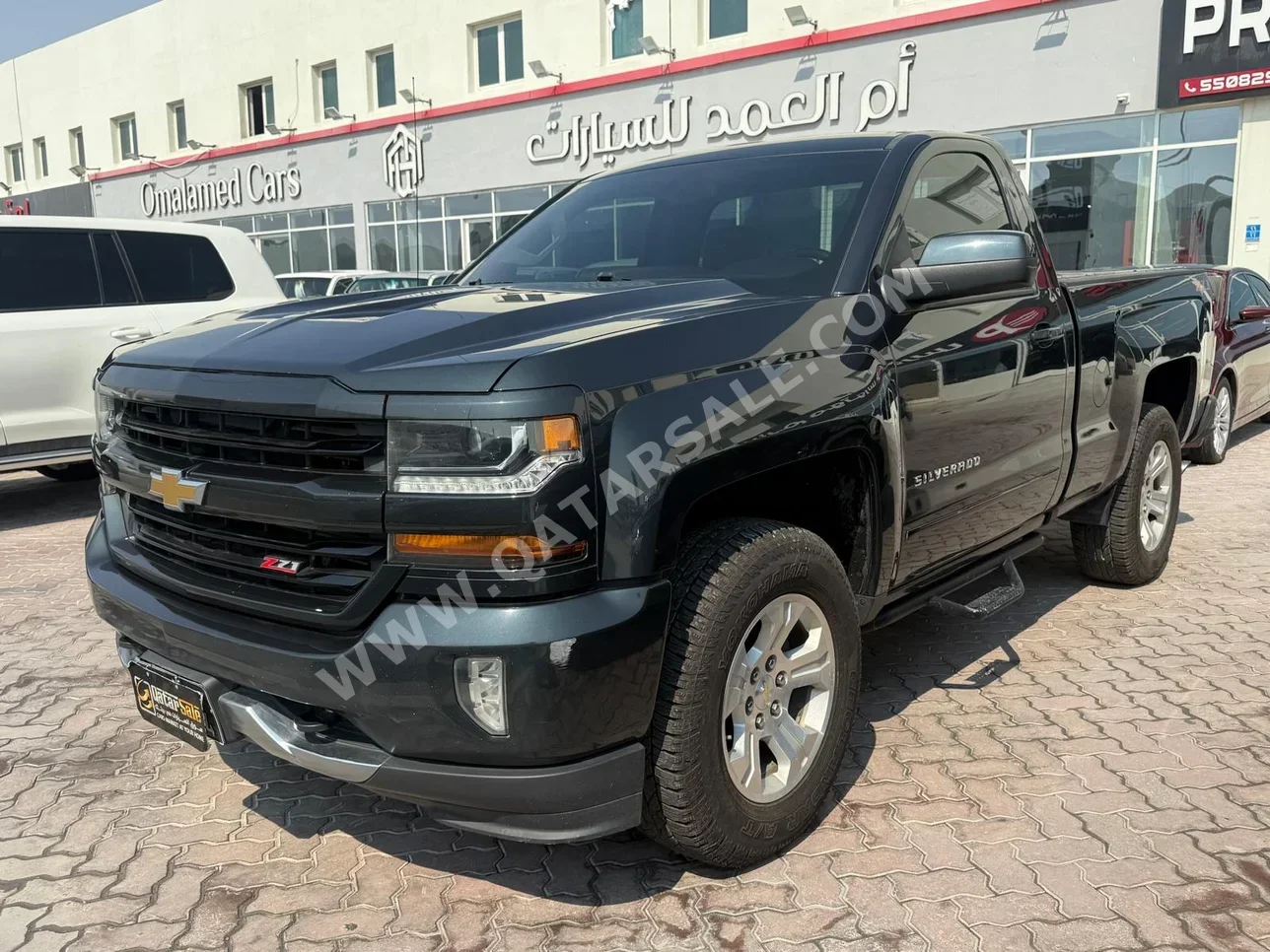 Chevrolet  Silverado  Z71  2018  Automatic  173,000 Km  8 Cylinder  Four Wheel Drive (4WD)  Pick Up  Black