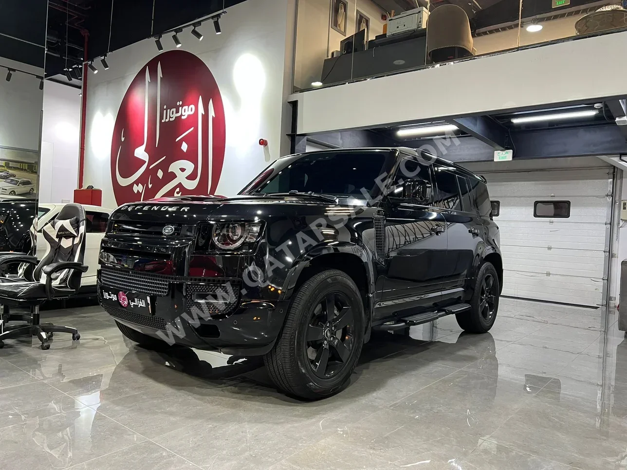 Land Rover  Defender  110 X  2025  Automatic  35,000 Km  6 Cylinder  Four Wheel Drive (4WD)  SUV  Black  With Warranty