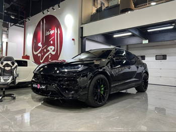 Lamborghini  Urus  2019  Automatic  105,000 Km  8 Cylinder  Four Wheel Drive (4WD)  SUV  Black  With Warranty