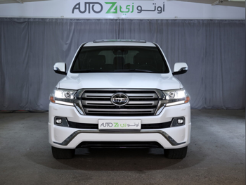 Toyota  Land Cruiser  VXS  2018  Automatic  169,000 Km  8 Cylinder  Four Wheel Drive (4WD)  SUV  White