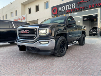 GMC  Sierra  2018  Automatic  90,000 Km  8 Cylinder  Four Wheel Drive (4WD)  Pick Up  Black
