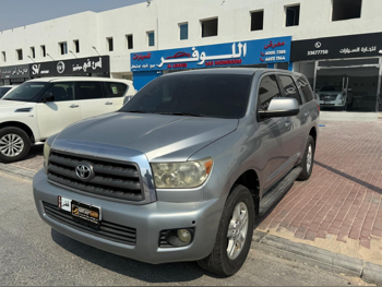 تويوتا  سكويا  2015  اوتوماتيك  390,000 كم  8 سلندر  دفع رباعي  اس يو في  فضي