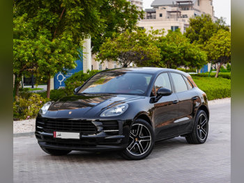 Porsche  Macan  2019  Automatic  98,000 Km  6 Cylinder  Four Wheel Drive (4WD)  SUV  Black