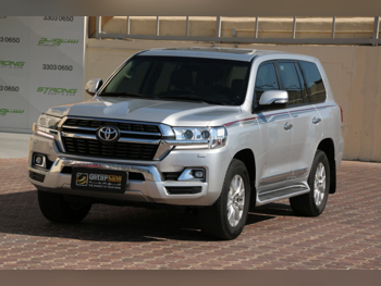 Toyota  Land Cruiser  GXR  2021  Automatic  128,000 Km  8 Cylinder  Four Wheel Drive (4WD)  SUV  Silver
