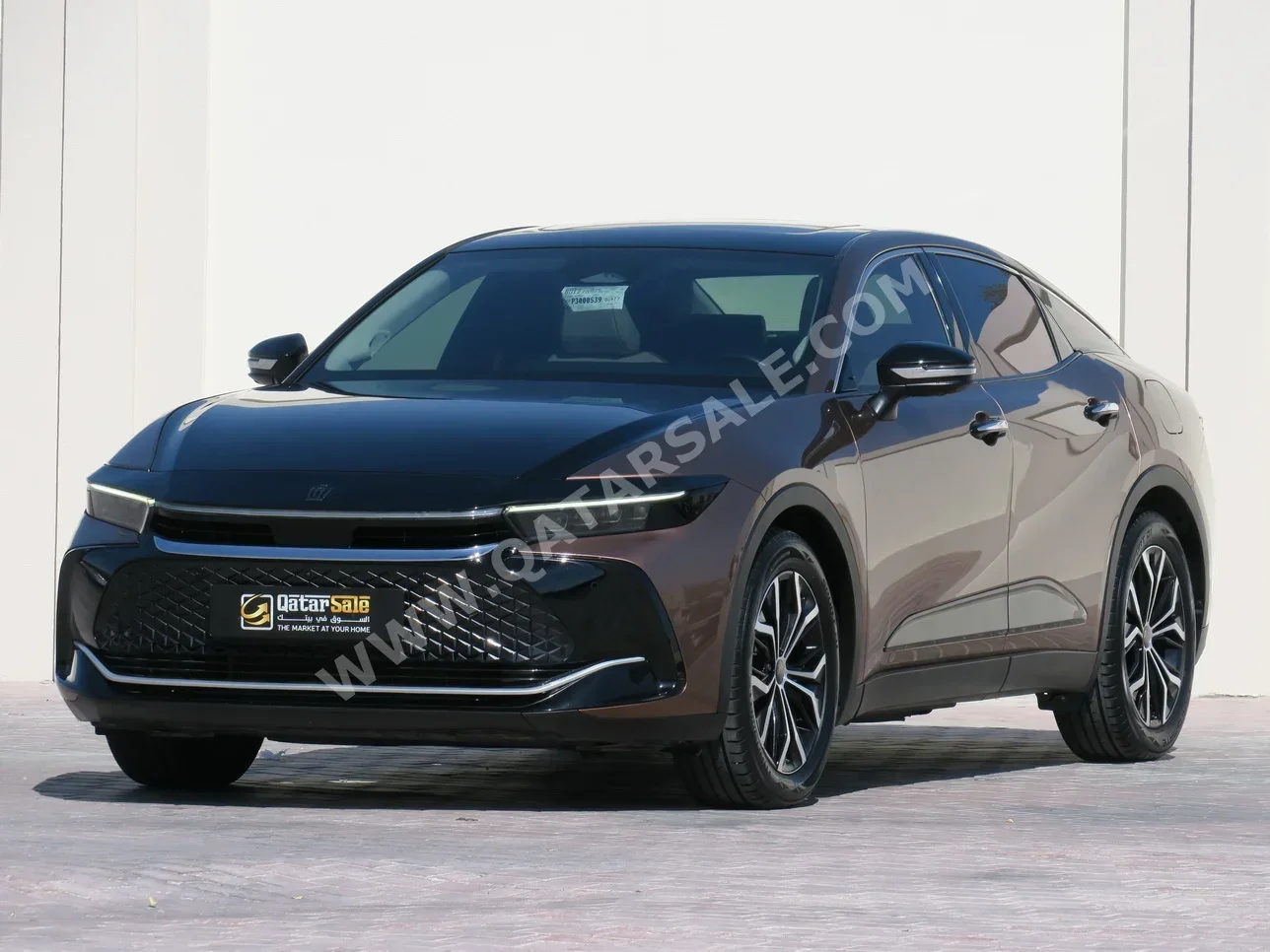 Toyota  Crown  2023  Automatic  78,000 Km  4 Cylinder  All Wheel Drive (AWD)  Sedan  Bronze  With Warranty