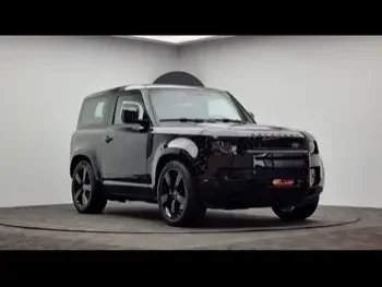 Land Rover  Defender  90  2022  Automatic  0 Km  8 Cylinder  Four Wheel Drive (4WD)  SUV  Black  With Warranty